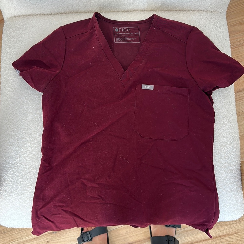 Scrub top